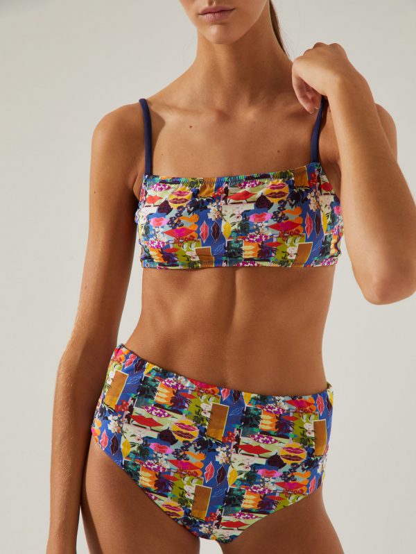 BIKINI KISSES - Imagen 3