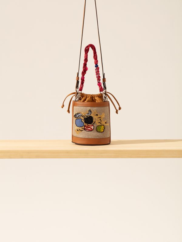 BUCKET BAG CHERRY PATCH - Imagen 3