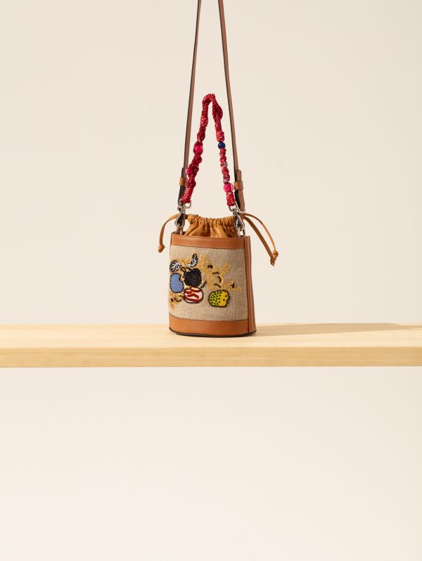BUCKET BAG CHERRY PATCH - Imagen 4