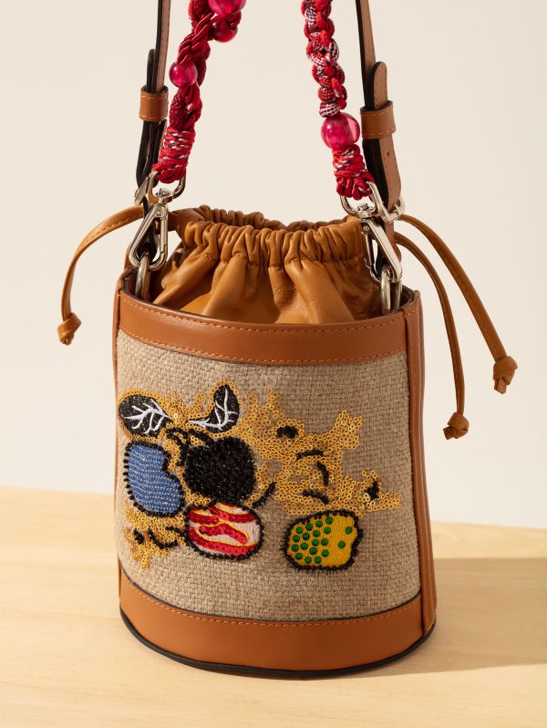 BUCKET BAG CHERRY PATCH - Imagen 2