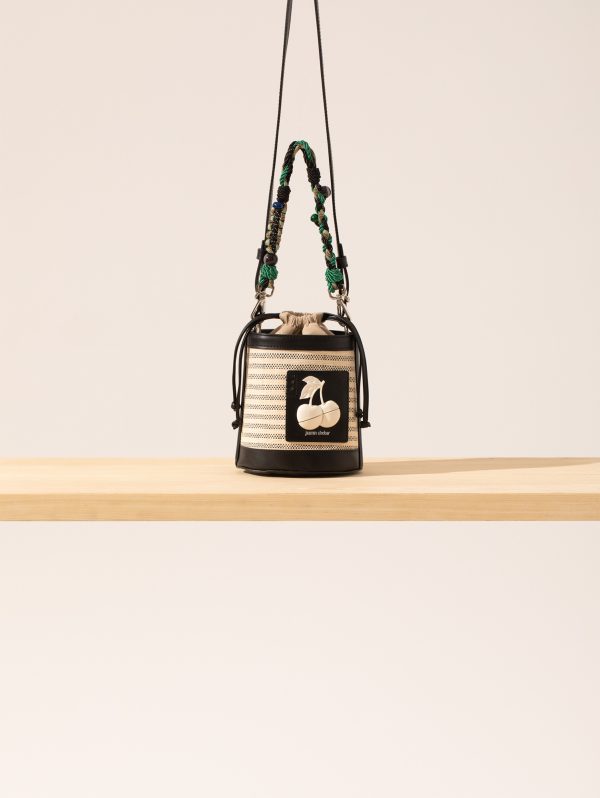 BUCKET BAG CHERRY CRAFTY
