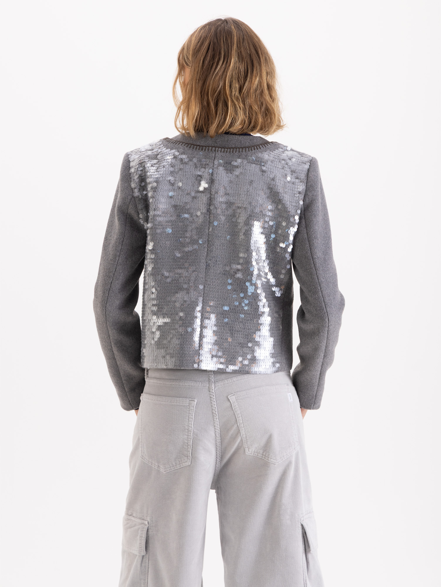 L4940106120-04